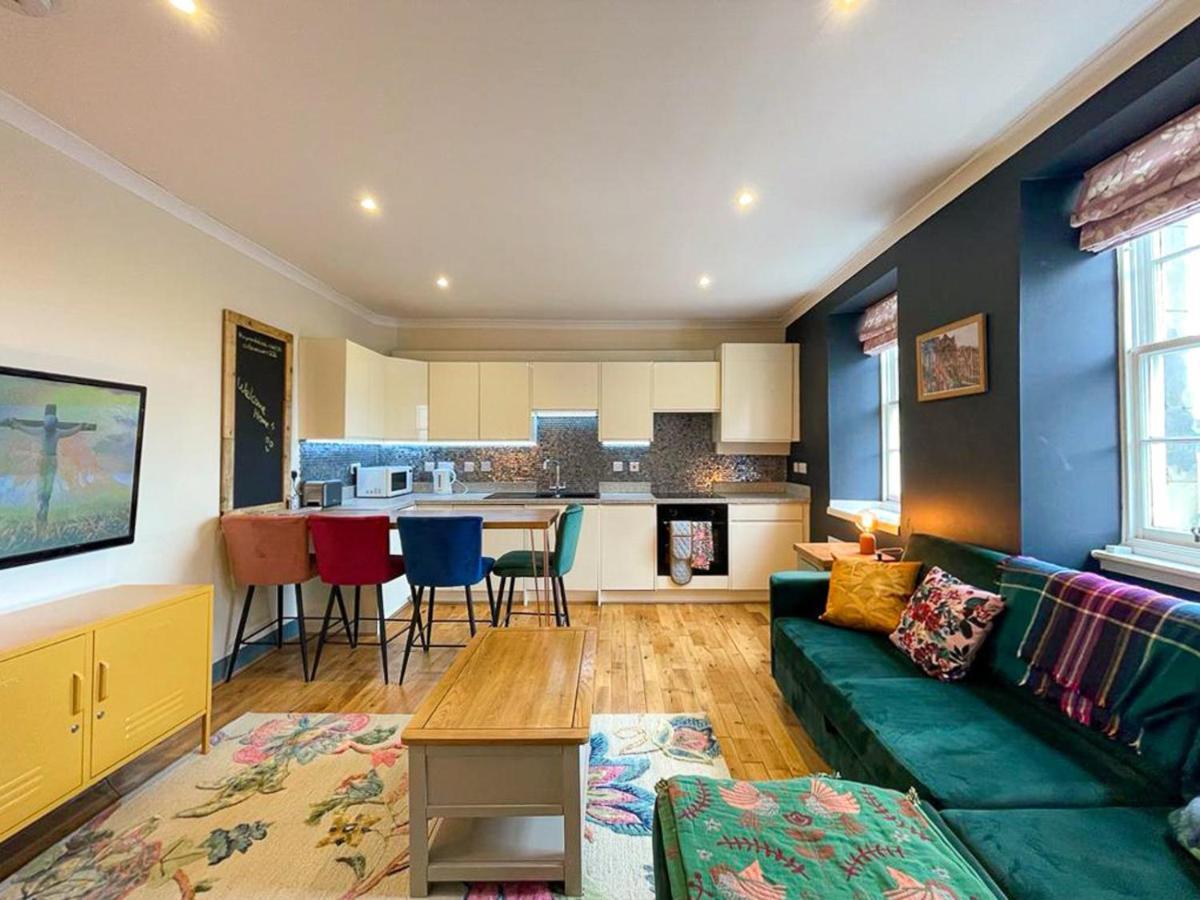 Lively & Energetic 2Br On The Royal Mile Apartamento Edimburgo Exterior foto