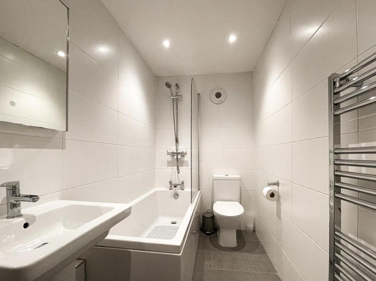 Lively & Energetic 2Br On The Royal Mile Apartamento Edimburgo Exterior foto